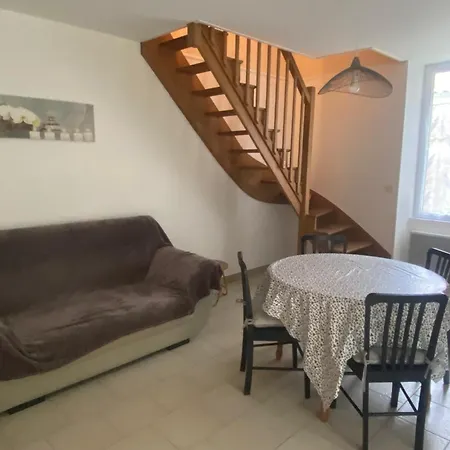 Grand T2 En Duplex Jonzac